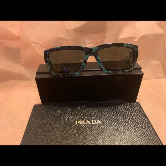PRADA. Teal and Black rectangle sunglasses Prada Men main image 4